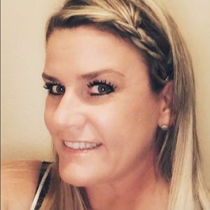 Meet your Posher, Suzanne